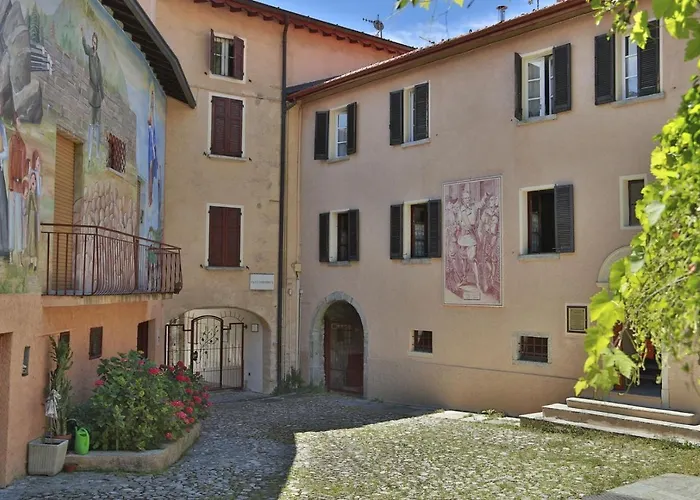 Contempora - Ca' Brenta Attic San Fedele Intelvi