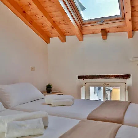 Contempora - Cà Brenta - Attic * San Fedele Intelvi